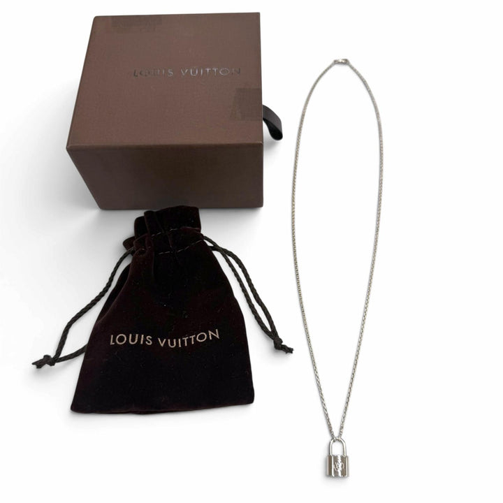 Great LOUIS VUITTON Necklace Silver Pendant Lockit Silver AG925 mens Q93559