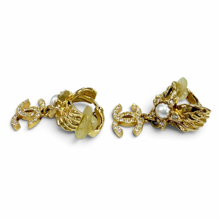 Great CHANEL Earring COCO Mark Star Eco Pearl Rhinestone gold Women C24C ABC658