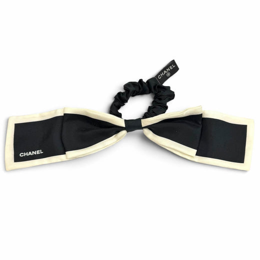 Great CHANEL Shush Logo-emblazoned camellia ribbon black silk Women AA7530