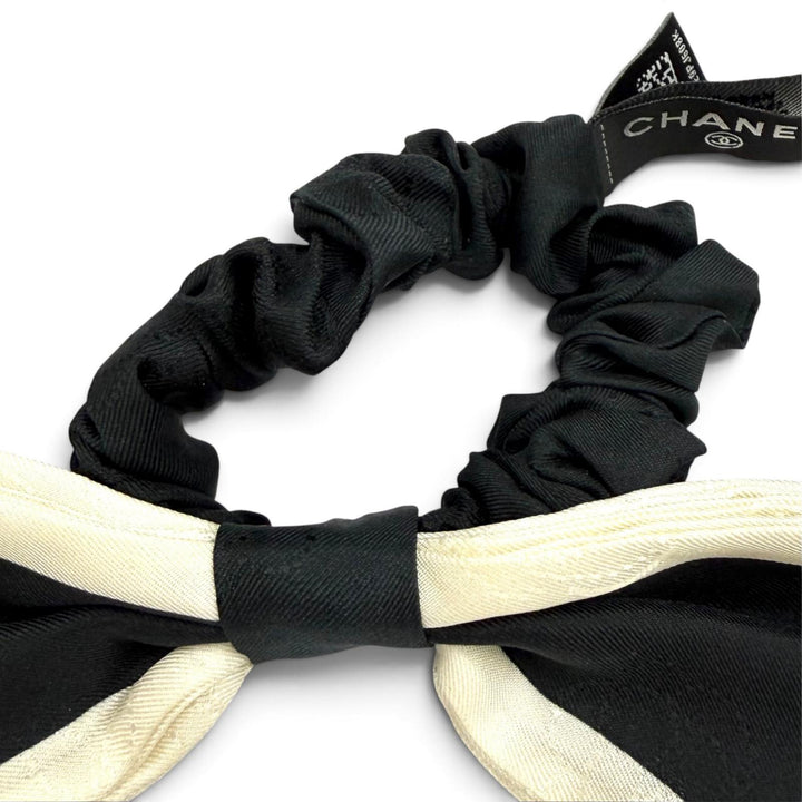 Great CHANEL Shush Logo-emblazoned camellia ribbon black silk Women AA7530