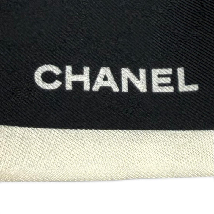 Great CHANEL Shush Logo-emblazoned camellia ribbon black silk Women AA7530