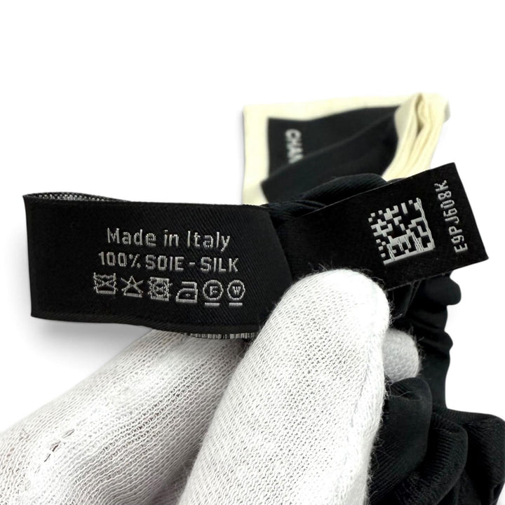 Great CHANEL Shush Logo-emblazoned camellia ribbon black silk Women AA7530