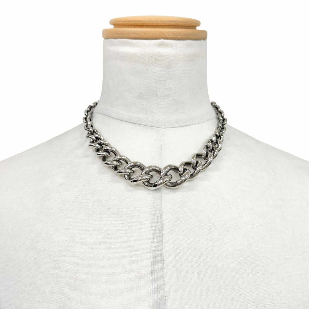 Great Alexander McQueen Necklace Short Chain Necklace With skull Silver mens