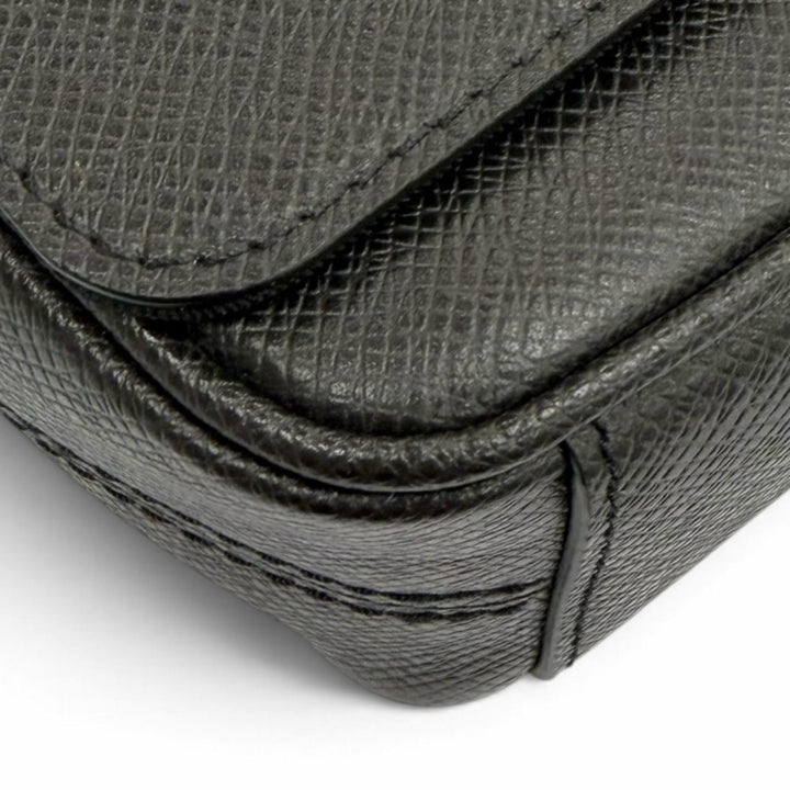 Excellent LOUIS VUITTON Shoulder Bag District PM NV3 Messenger Taiga M30850