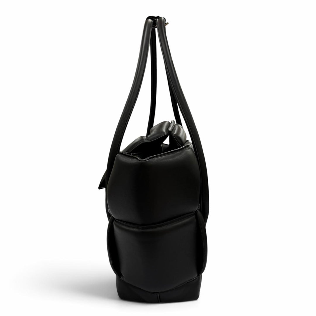 Great BOTTEGAVENETA Handbag Padded Large Arco Handbag black leather Women 573400