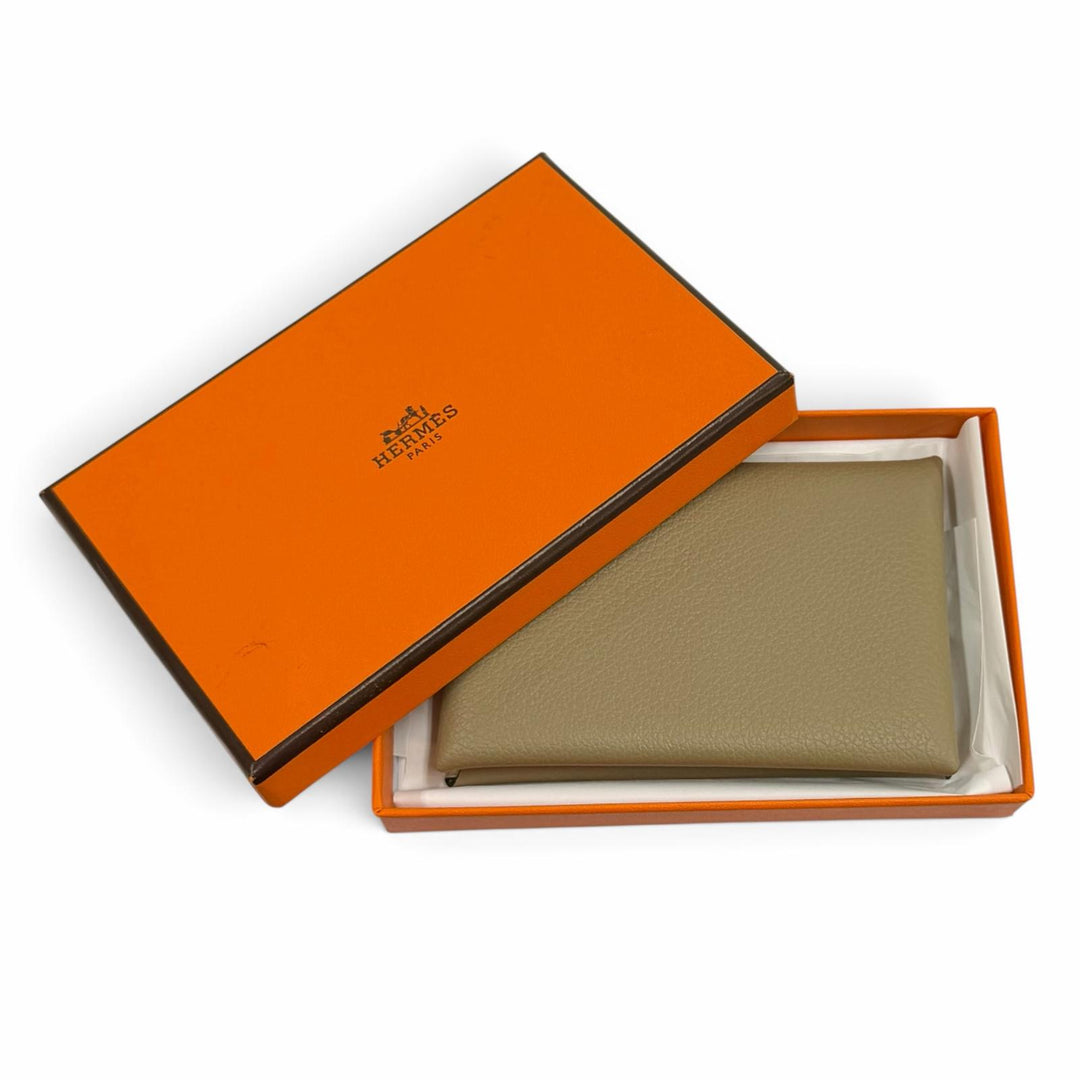 Pristine HERMES Card Case Calvi name card holder Evercolor Leather Women