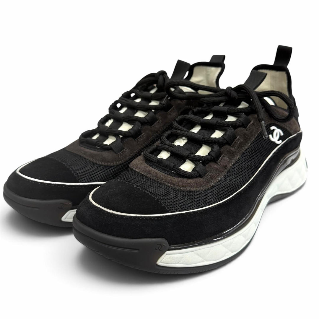 Great CHANEL Low cut sneakers G39072 COCO MarkMetal Matelassé black