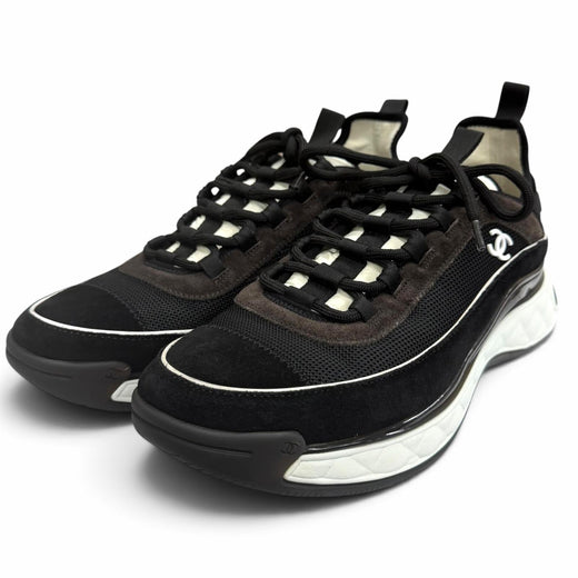 Great CHANEL Low cut sneakers G39072 COCO MarkMetal Matelassé black