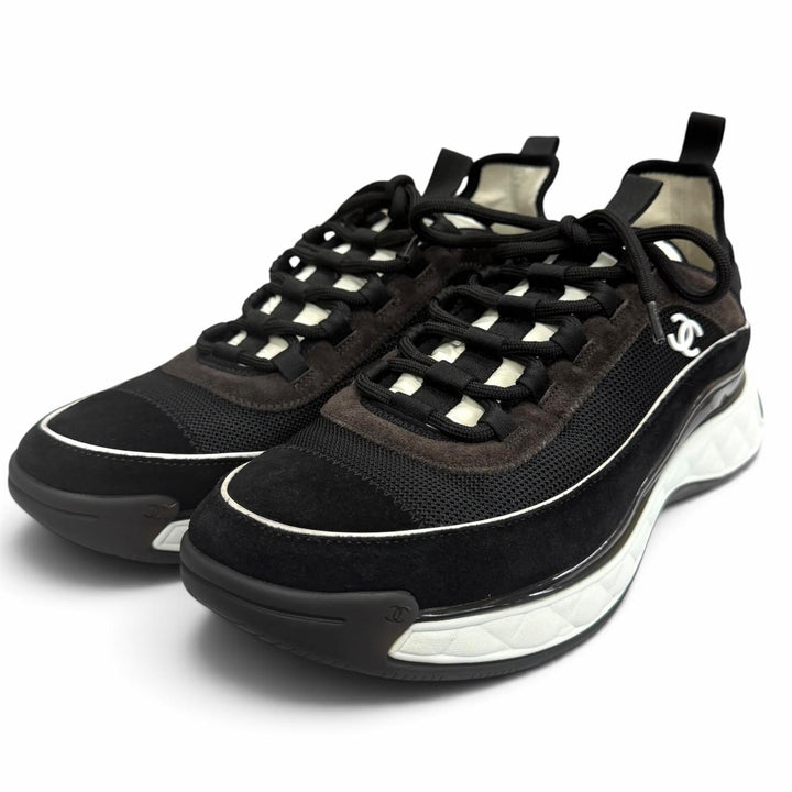 Great CHANEL Low cut sneakers G39072 COCO MarkMetal Matelassé black