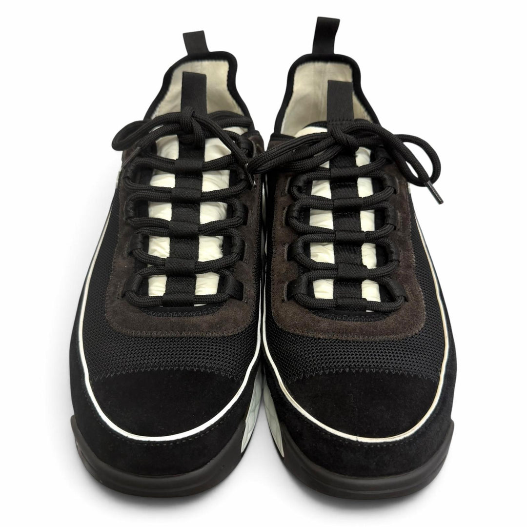 Great CHANEL Low cut sneakers G39072 COCO MarkMetal Matelassé black
