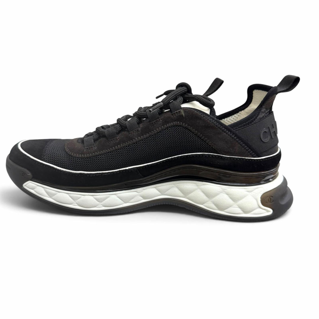 Great CHANEL Low cut sneakers G39072 COCO MarkMetal Matelassé black