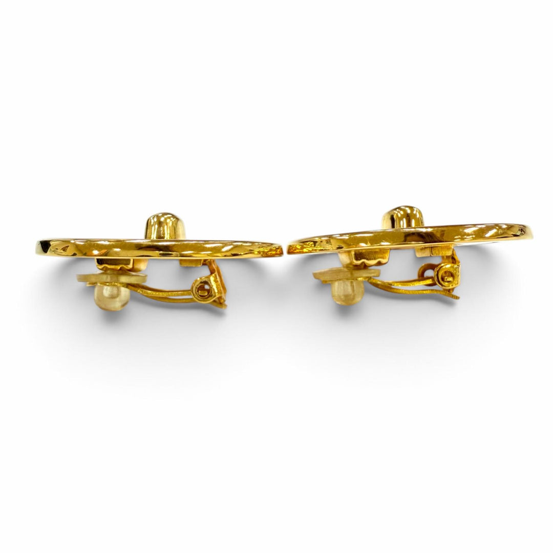 Great CHANEL Earring COCO Mark round gold metal Women 97P