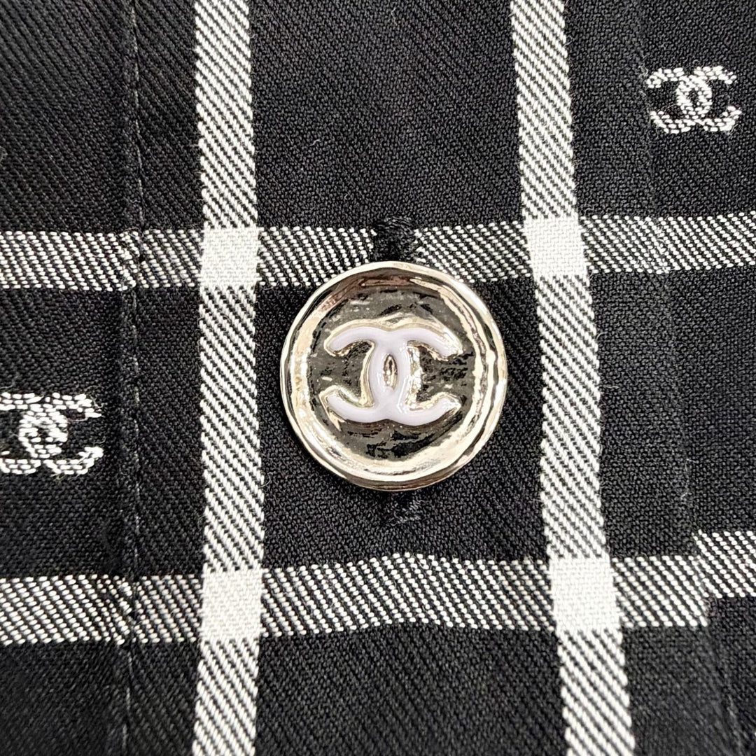 Discounted Excellent CHANEL one piece COCO Mark Check Pattern COCO Button 40 23A P75285