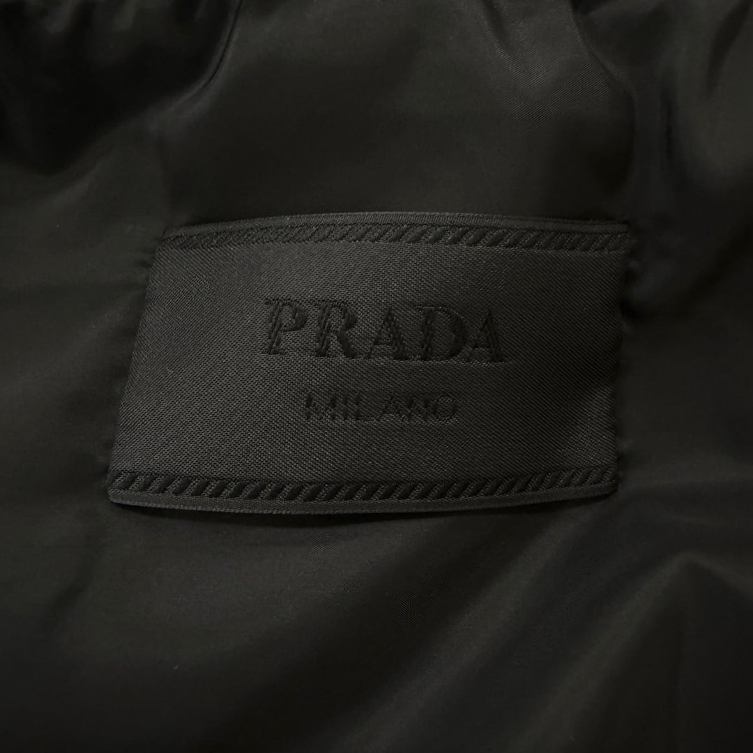 Excellent PRADA Down vest triangle logo triangle plate black
