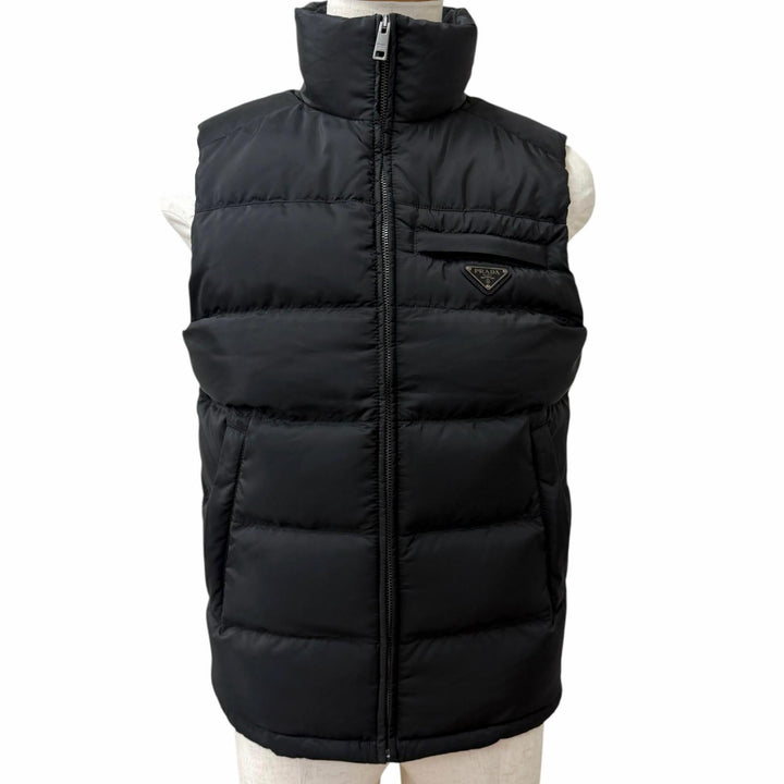 Excellent PRADA Down vest triangle logo triangle plate black