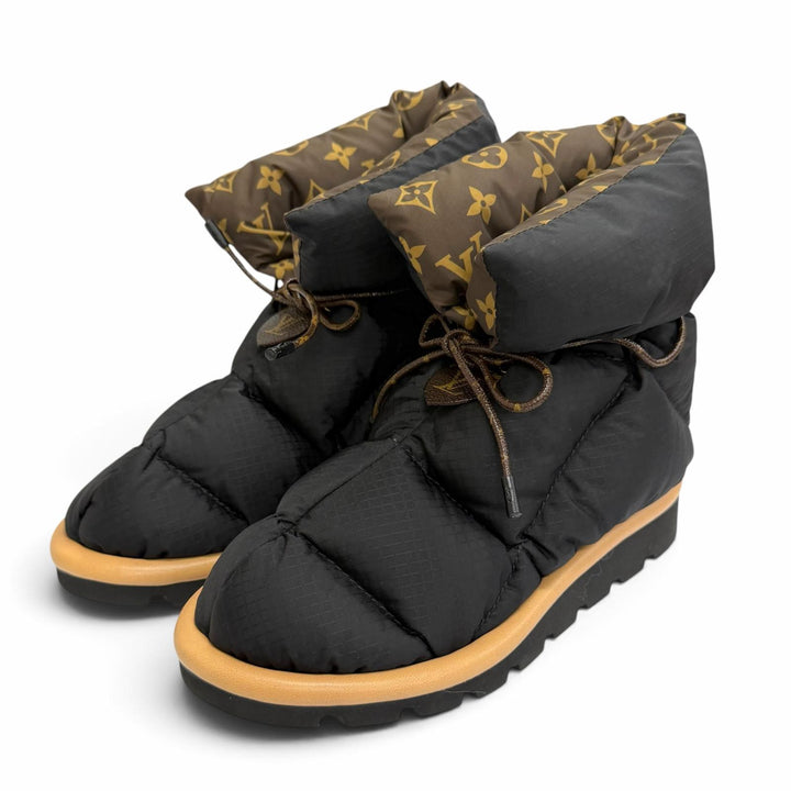 Excellent LOUIS VUITTON Ankle boots Monogram Snow Boots black 35 1A8T3F