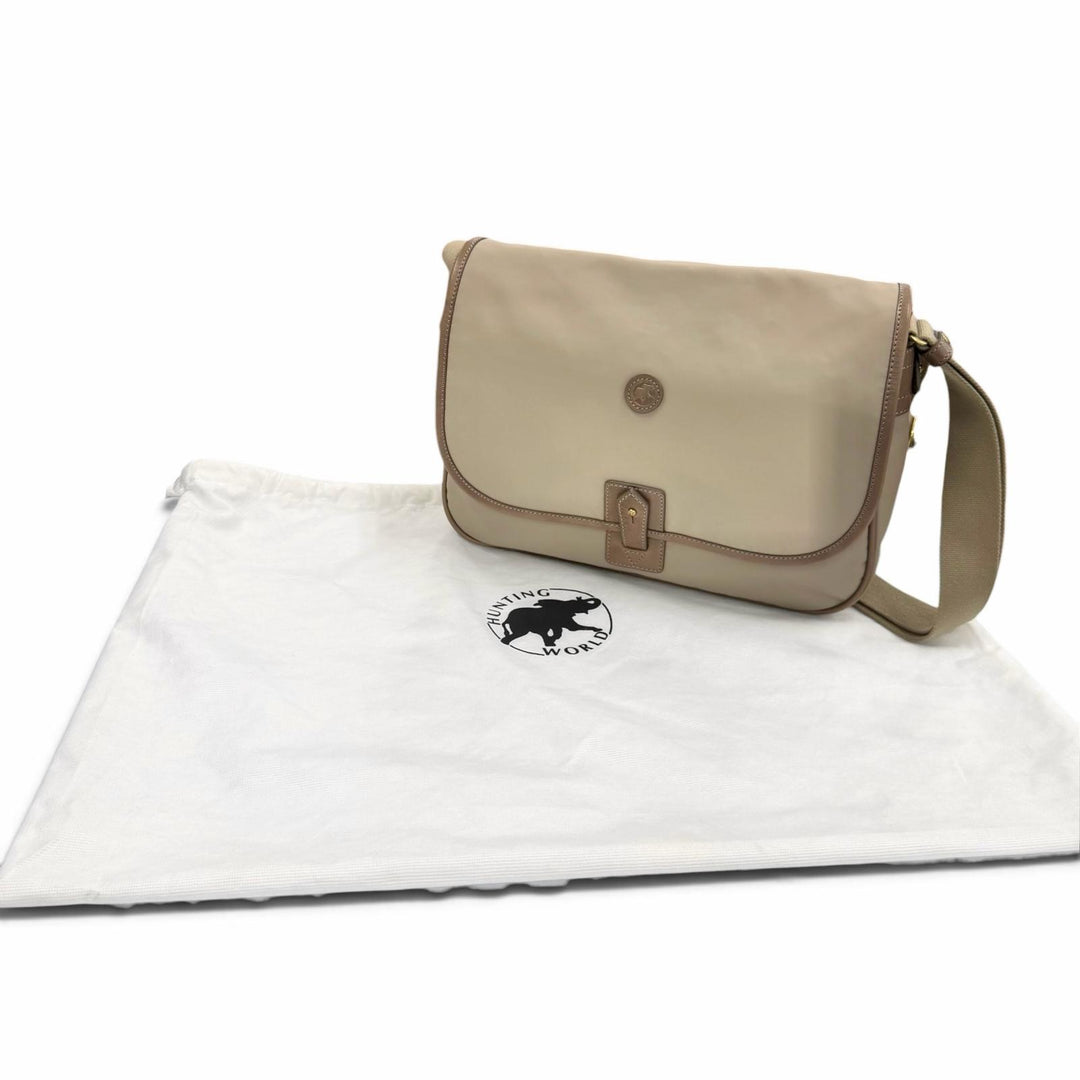 Excellent HUNTING WORLD Shoulder Bag Carryall S Gurege Battling cross 4623BDT