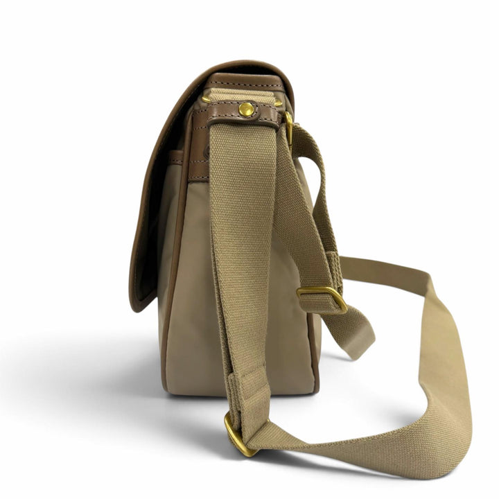 Excellent HUNTING WORLD Shoulder Bag Carryall S Gurege Battling cross 4623BDT