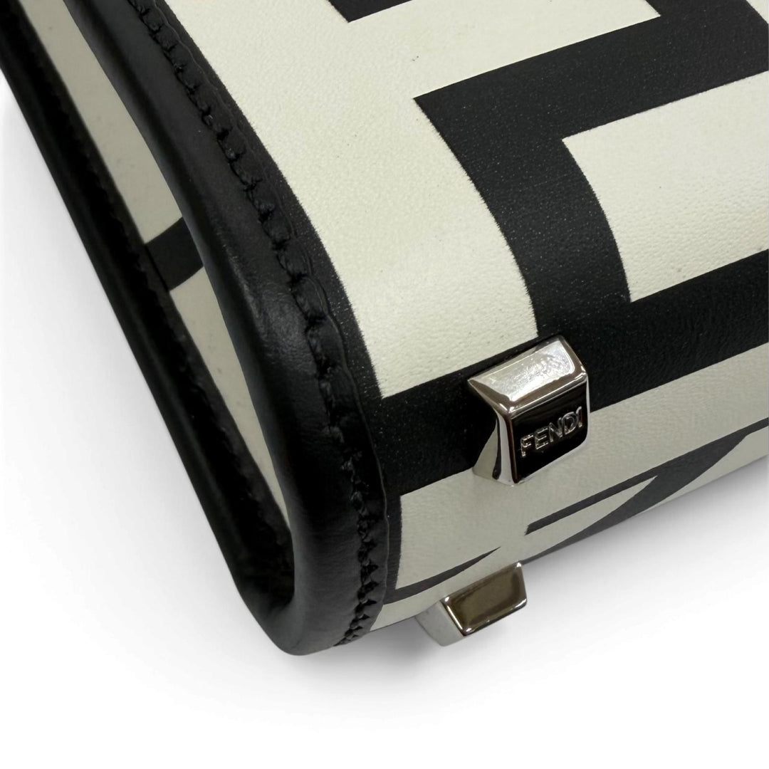 Excellent FENDI×MARC JACOBS Handbag Sunshine Shopper Small Leather 2WAY white