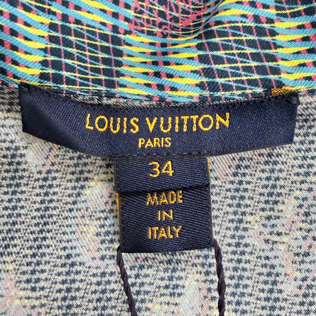 Pristine LOUIS VUITTON Long sleeve shirt LV buttoned, 3D monogram print silk 34