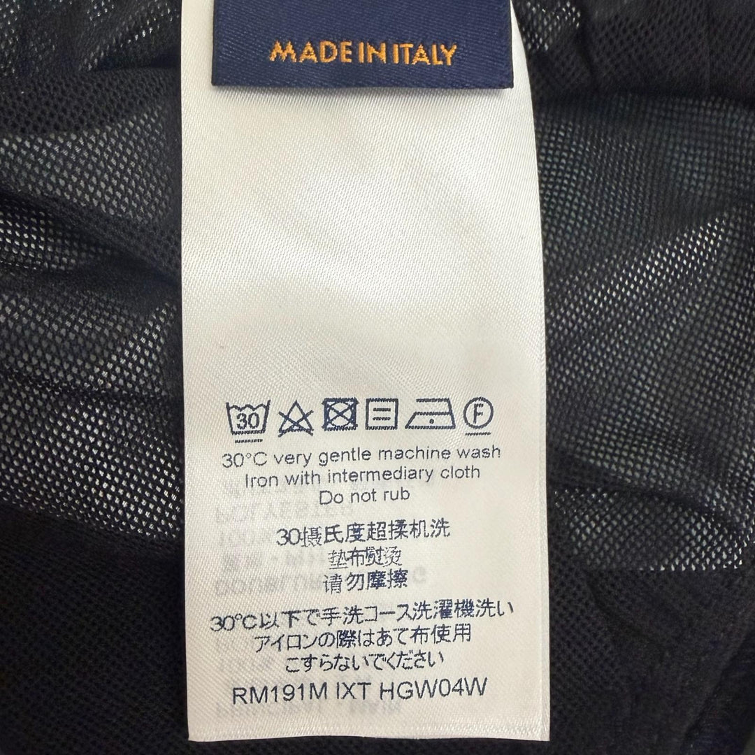 Pristine LOUIS VUITTON Shorts Marble pattern all-over