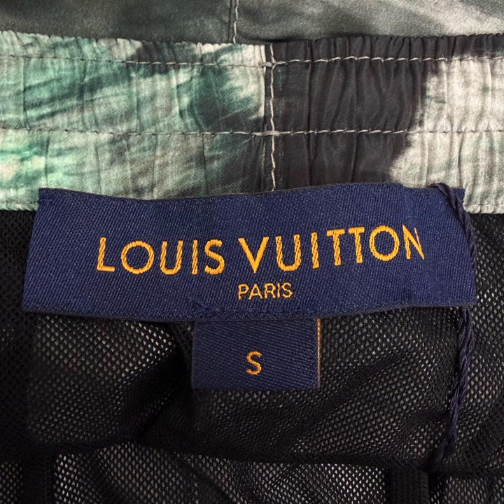 Pristine LOUIS VUITTON Shorts Marble pattern all-over