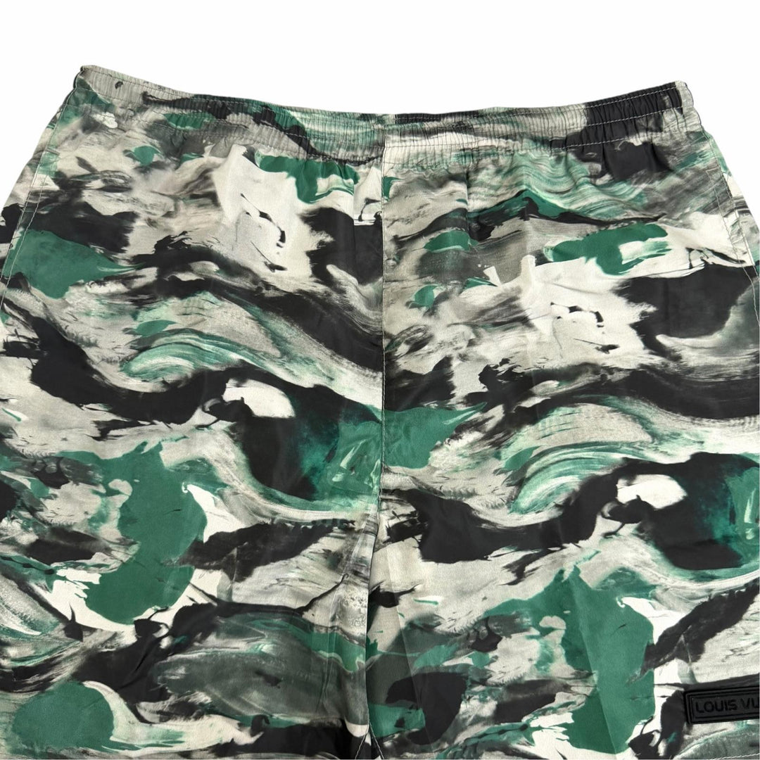 Pristine LOUIS VUITTON Shorts Marble pattern all-over