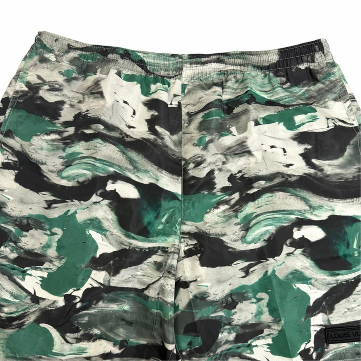 Pristine LOUIS VUITTON Shorts Marble pattern all-over