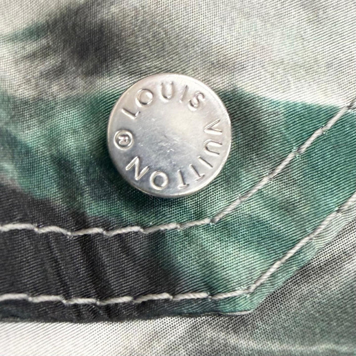 Pristine LOUIS VUITTON Shorts Marble pattern all-over