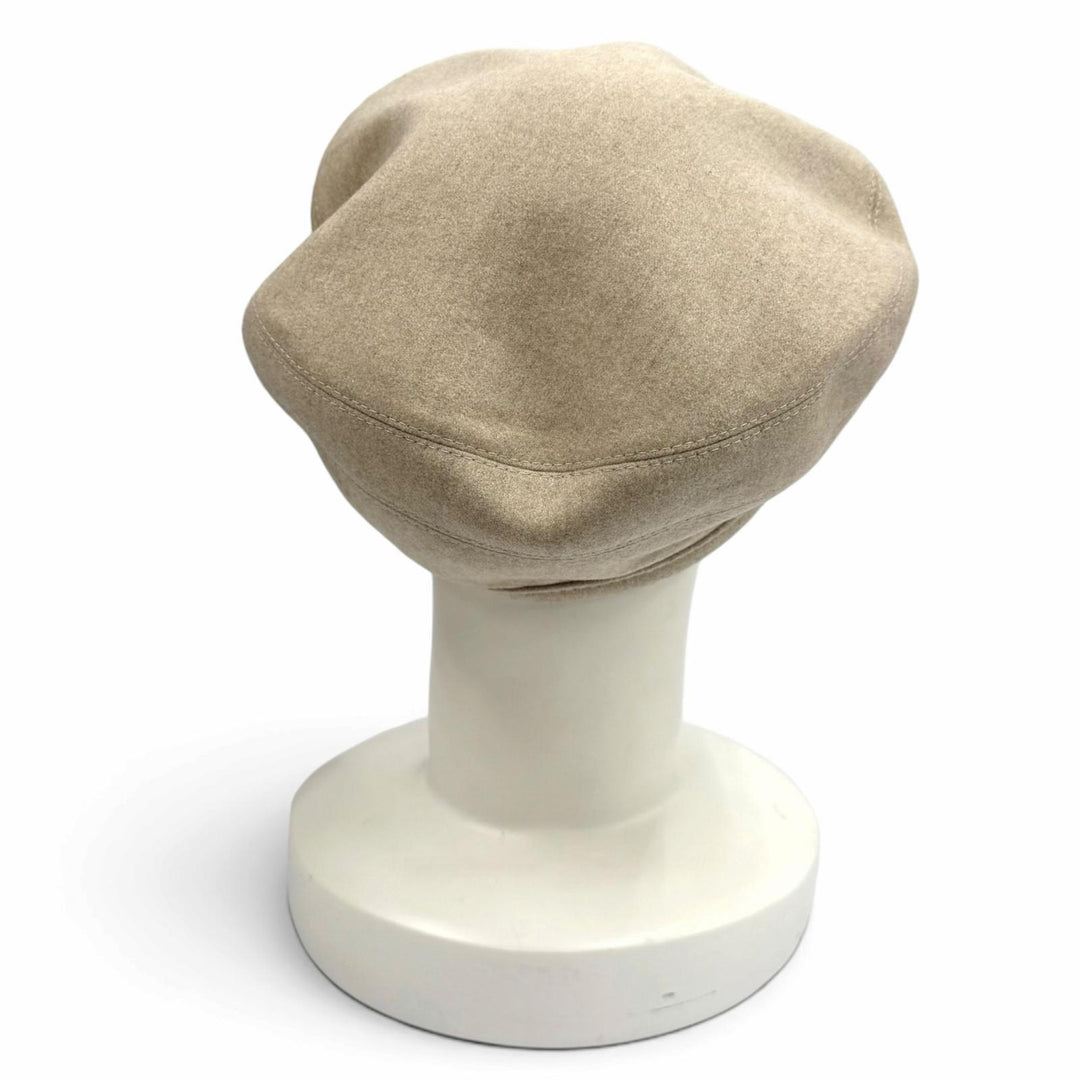 Pristine HERMES beret Santonol Clou de Selle Parisienne Patch 57 H222023N