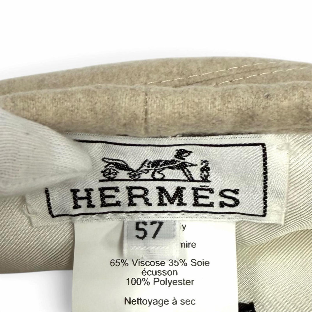 Pristine HERMES beret Santonol Clou de Selle Parisienne Patch 57 H222023N