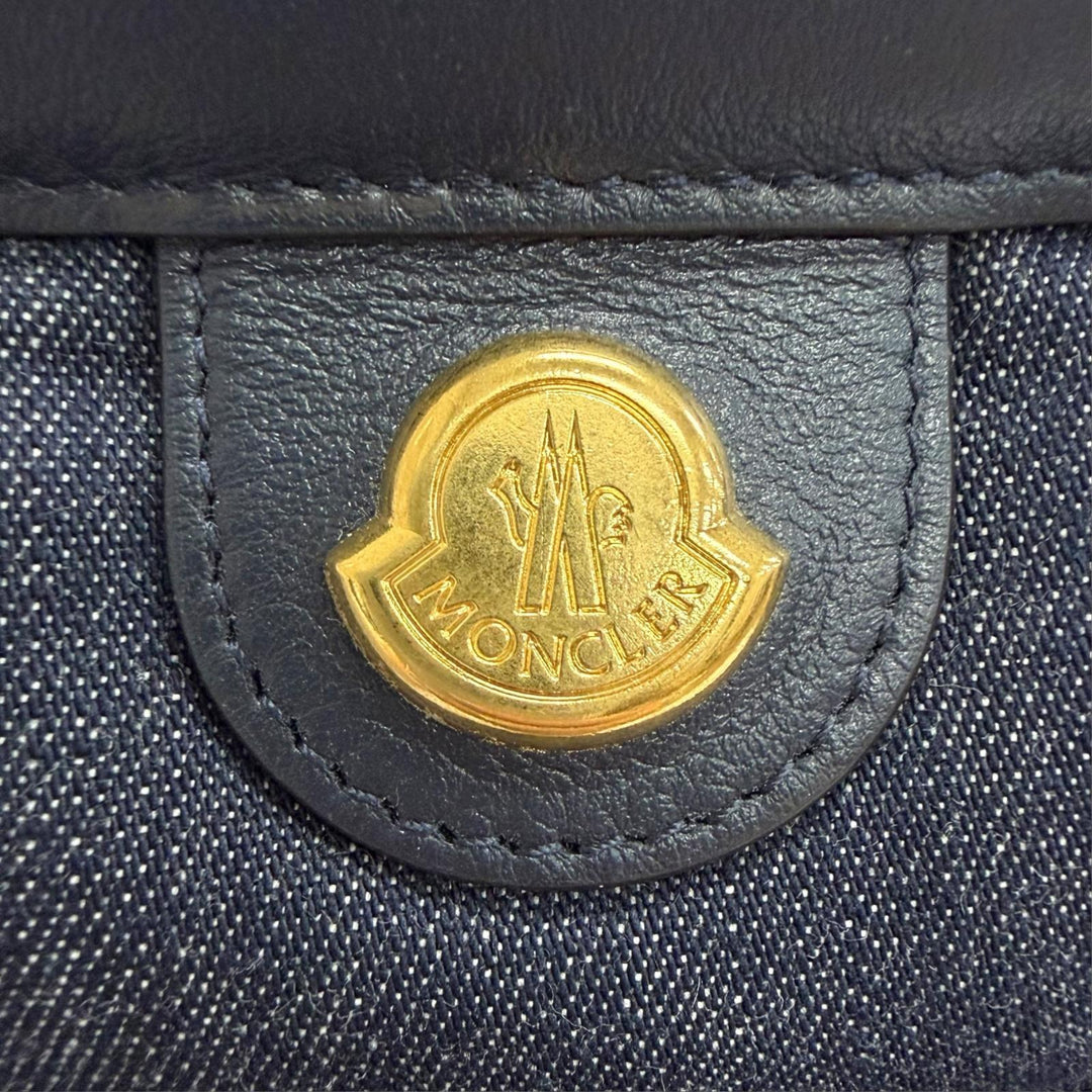Pristine MONCLER PUFFY PHONE CASE Logo Metal Quilted Shoulder Bag Smartphone