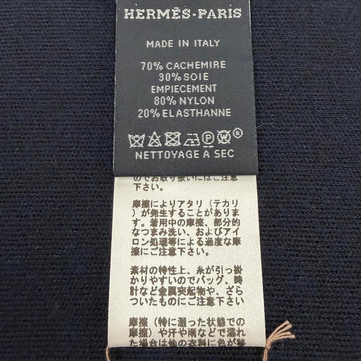 Pristine HERMES Scarf Just in Case H logo embroidered with zip pocket H393830T