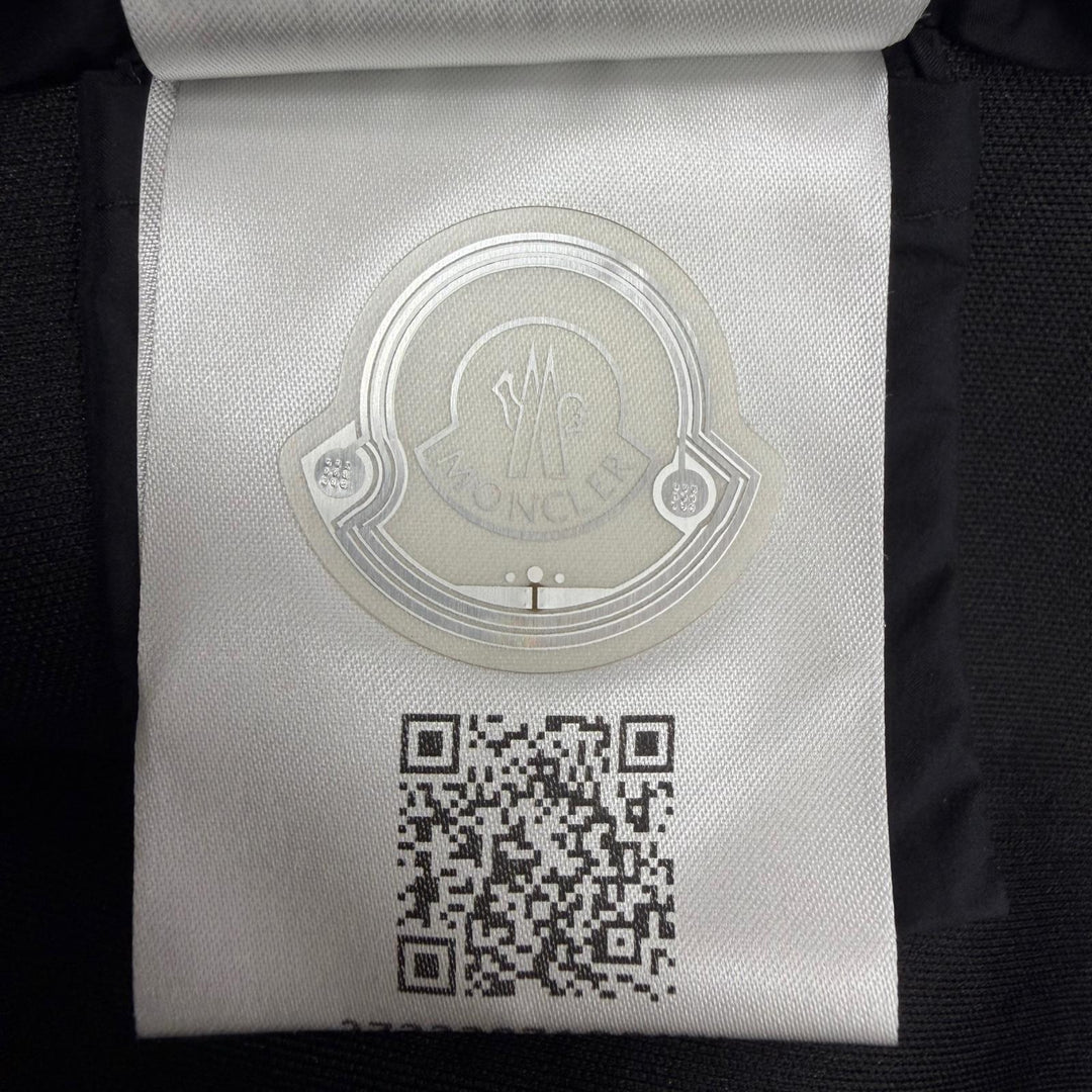 Excellent MONCLER Blouson MAGLIA APERTA Down-Paneled black