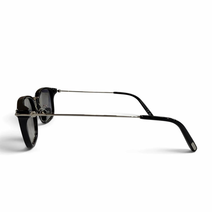 Pristine TOM FORD sunglasses Gradient lens square-shaped eyewear black TF1042-D