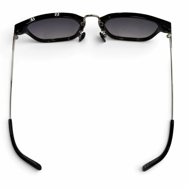 Pristine TOM FORD sunglasses Gradient lens square-shaped eyewear black TF1042-D