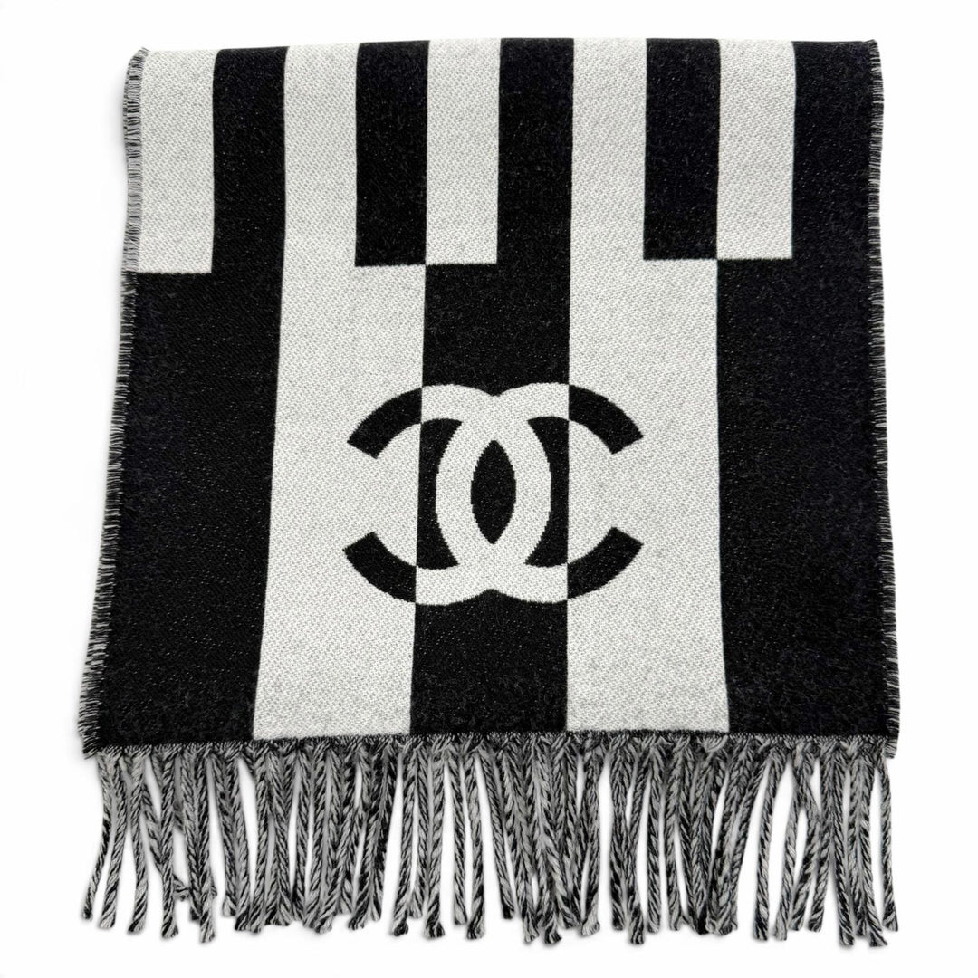 Excellent CHANEL Scarf COCO Mark Stripe Fringe black wool Women