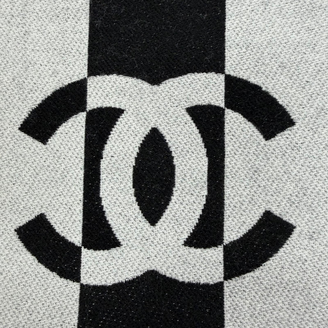 Excellent CHANEL Scarf COCO Mark Stripe Fringe black wool Women