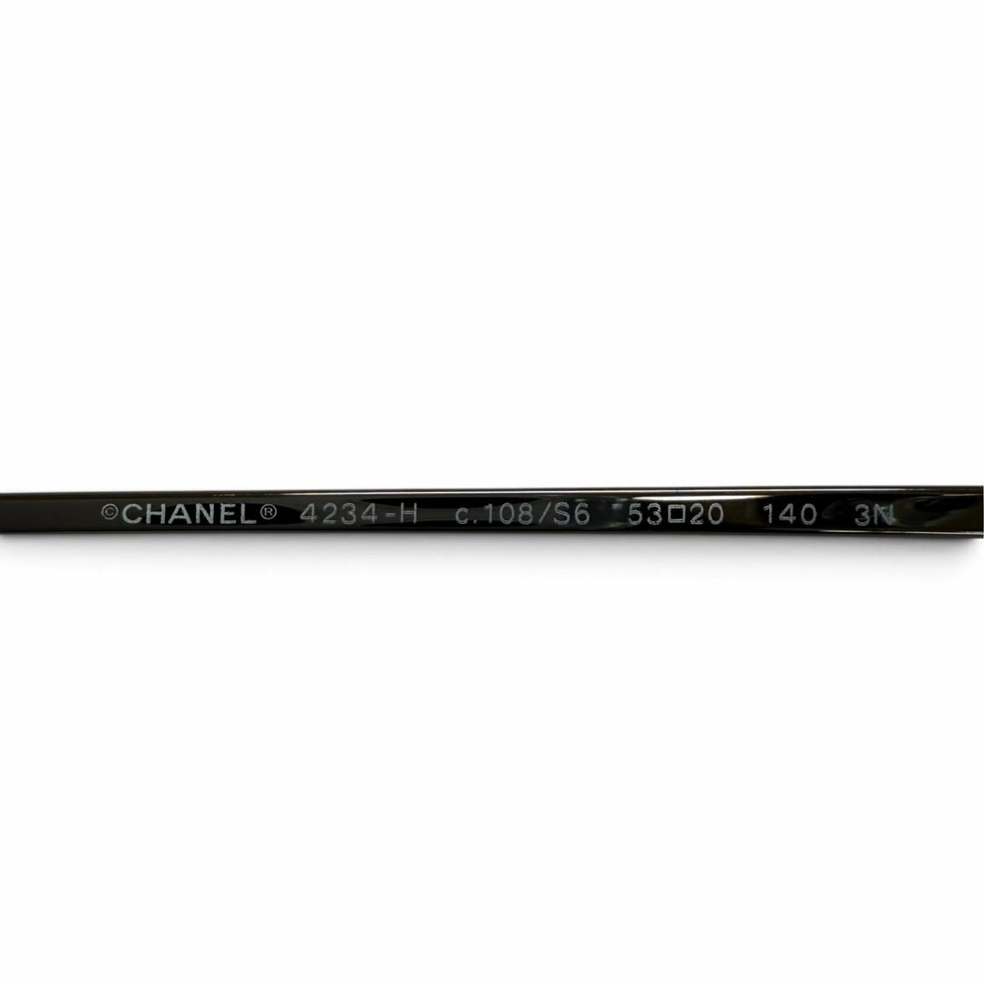 Excellent CHANEL sunglasses COCO Mark Eco Pearl Cancer metallic Women 4234-H
