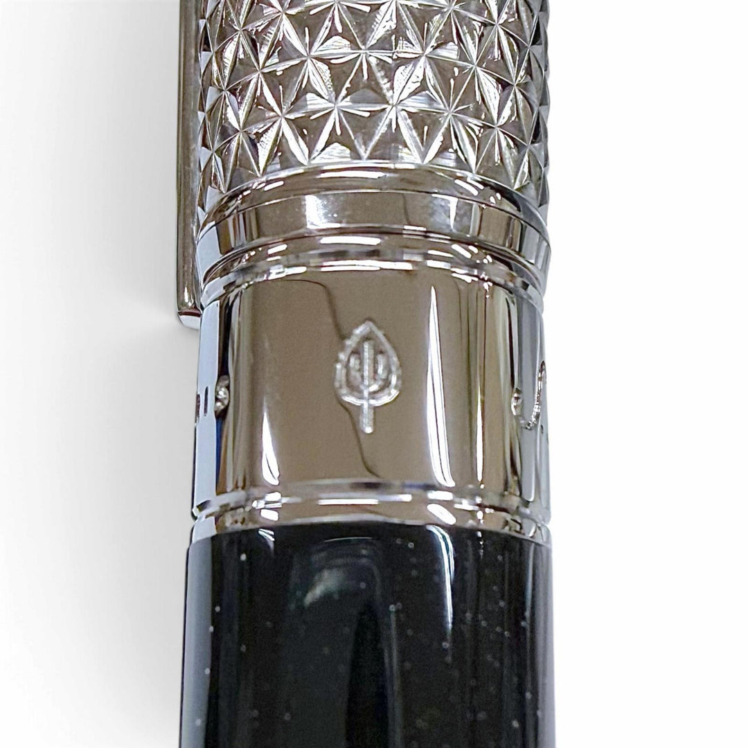 Excellent Dupont fountain pen Line D Firehead Silver lacquer mens