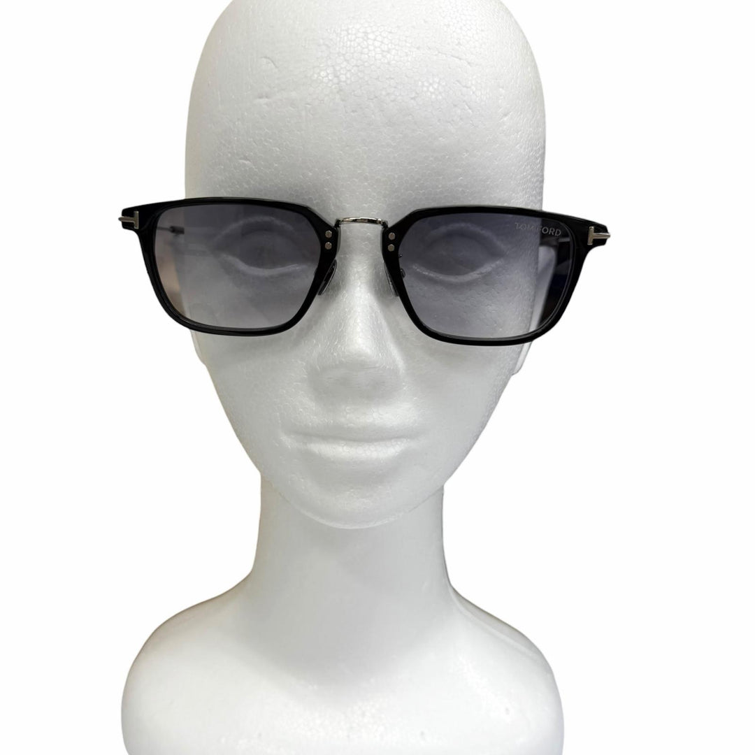 Pristine TOM FORD sunglasses Wellington Frame black mens TF1042-D