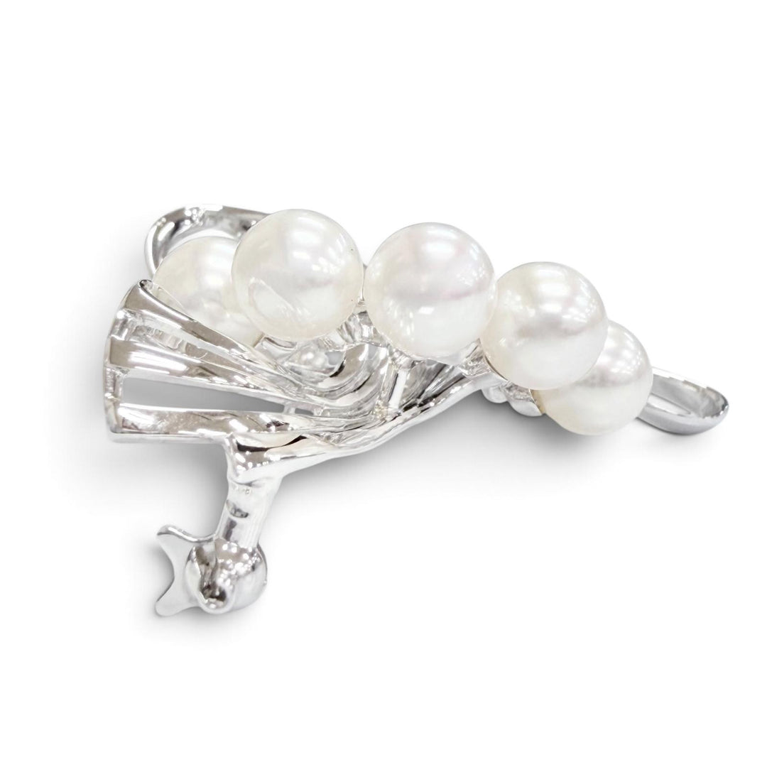 Excellent MIKIMOTO Brooch Pearl 5P Akoya Pearl Silver Women