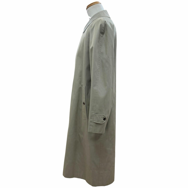 Great Burberrys coat Nova check liner, concealed placket Light khaki cotton mens