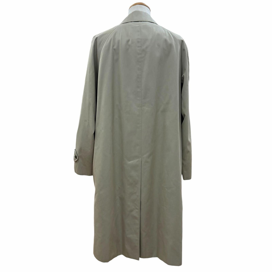 Great Burberrys coat Nova check liner, concealed placket Light khaki cotton mens