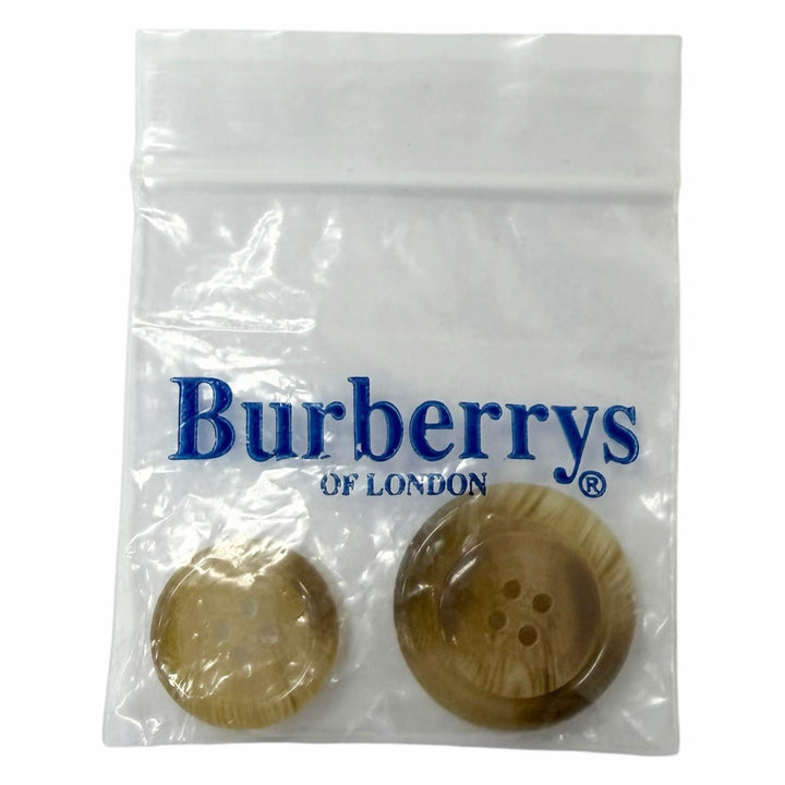 Great Burberrys coat Nova check pattern on the back Fly front khaki