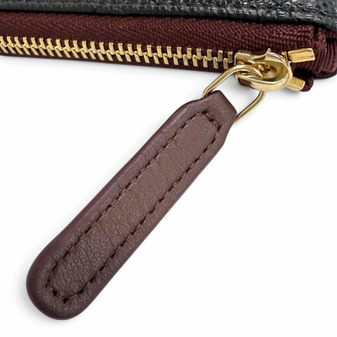 Excellent CHANEL COCO Mark Matelassé Classic Small Zip Pouch Caviar skin