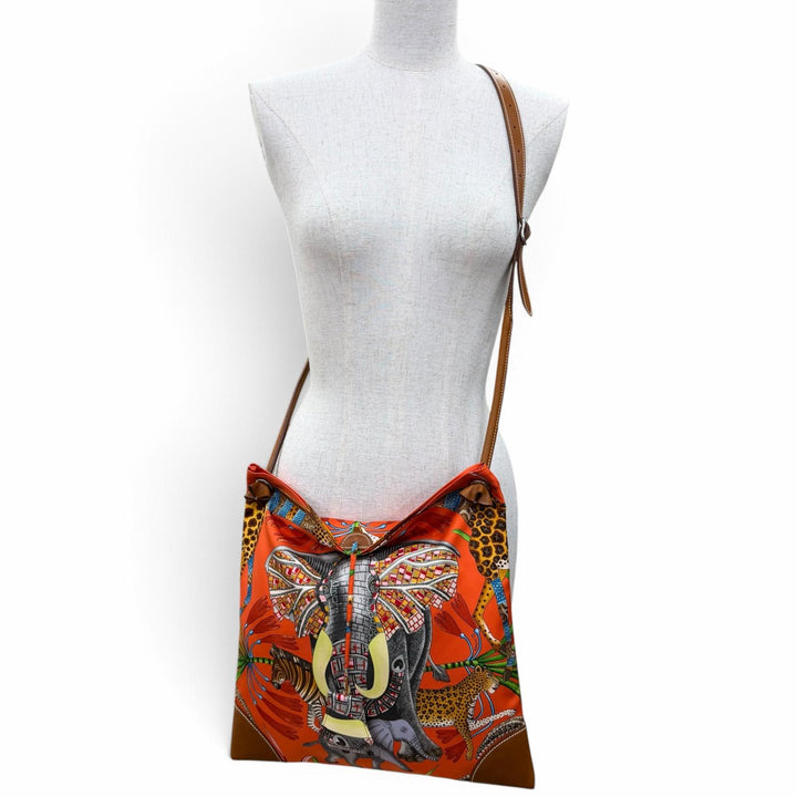 Great HERMES Shoulder Bag La Marche du Zambezi (The Zambezi River March) silk