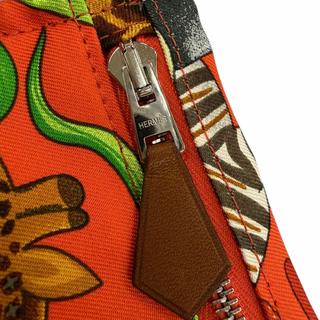 Great HERMES Shoulder Bag La Marche du Zambezi (The Zambezi River March) silk