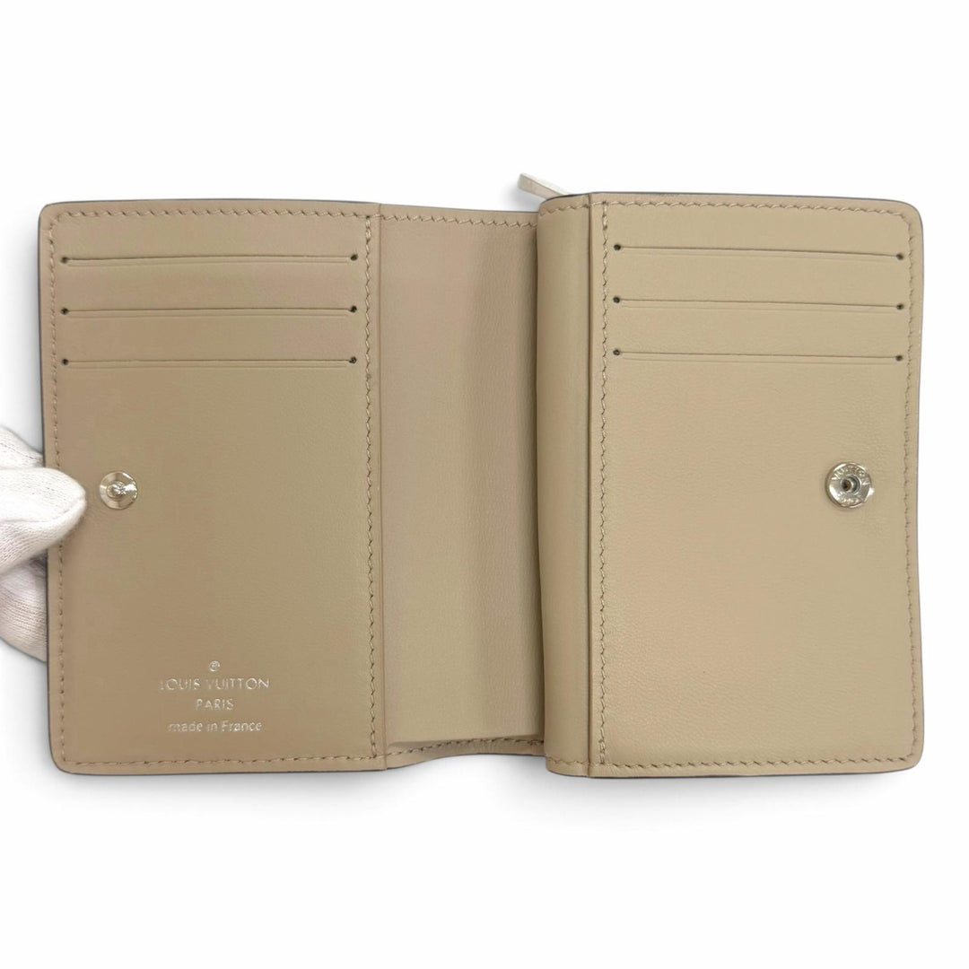 Pristine LOUIS VUITTON Bifold Wallet Portefeuille Claire Mahina Women M80817