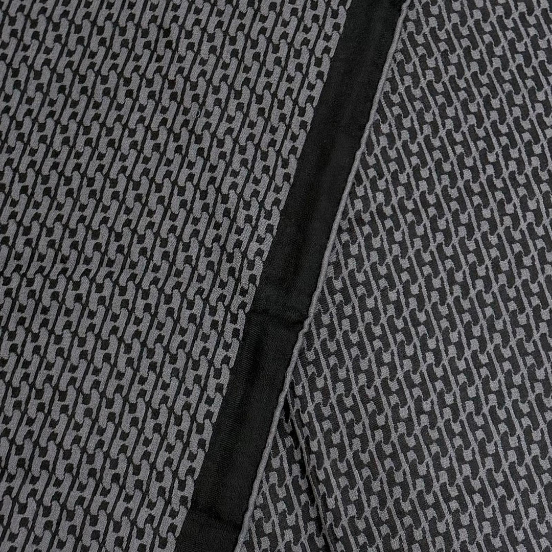 Excellent HERMES Stall Logo-emblazoned Chain Pattern with fringe black cashmere